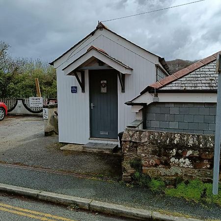 Beautiful 1-Bed Riversi Cottage Located In Malpas Truro Eksteriør billede