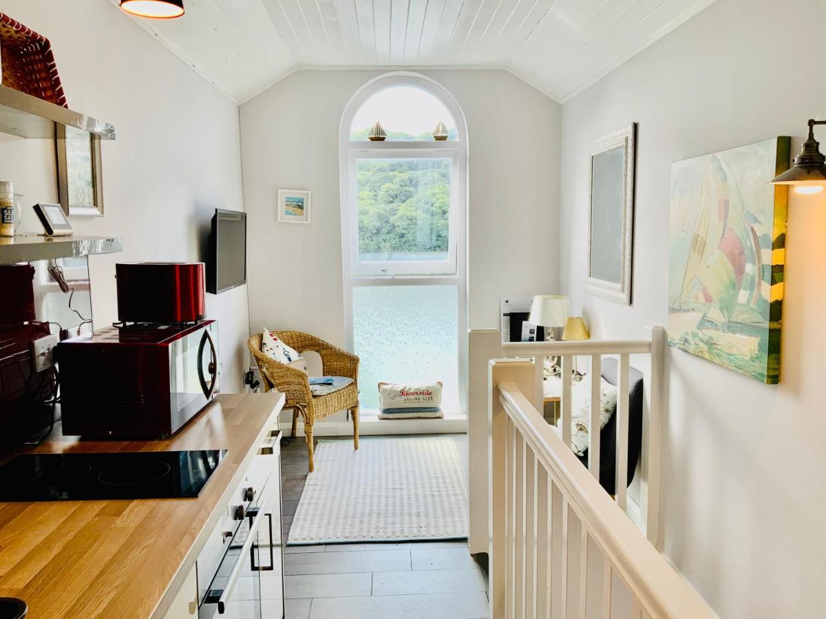 Beautiful 1-Bed Riversi Cottage Located In Malpas Truro Eksteriør billede